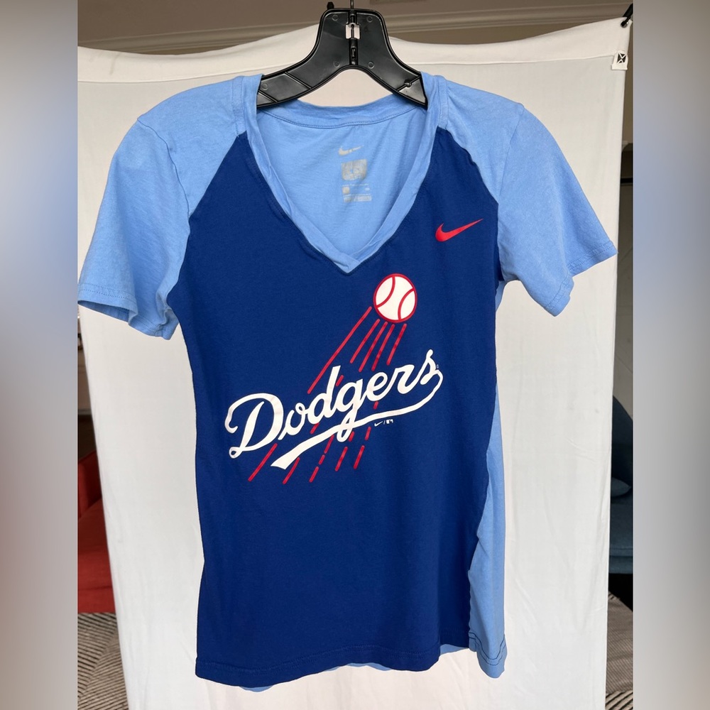 LA Dodgers Nike MLB Women's v-neck t-shirt